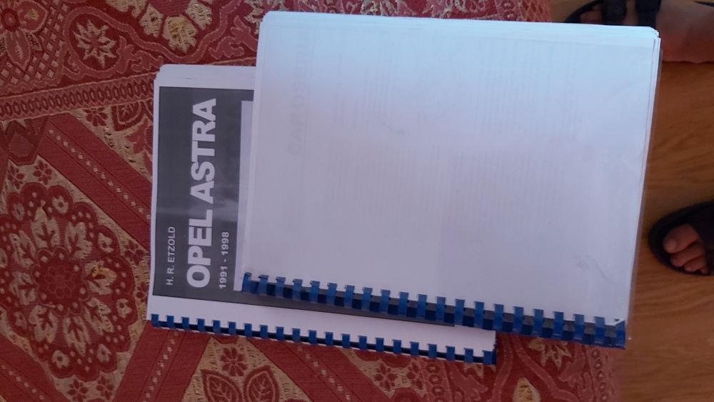 Vand 2 volume, in romana, carti tehnice pentru Opel Astra (motor clas