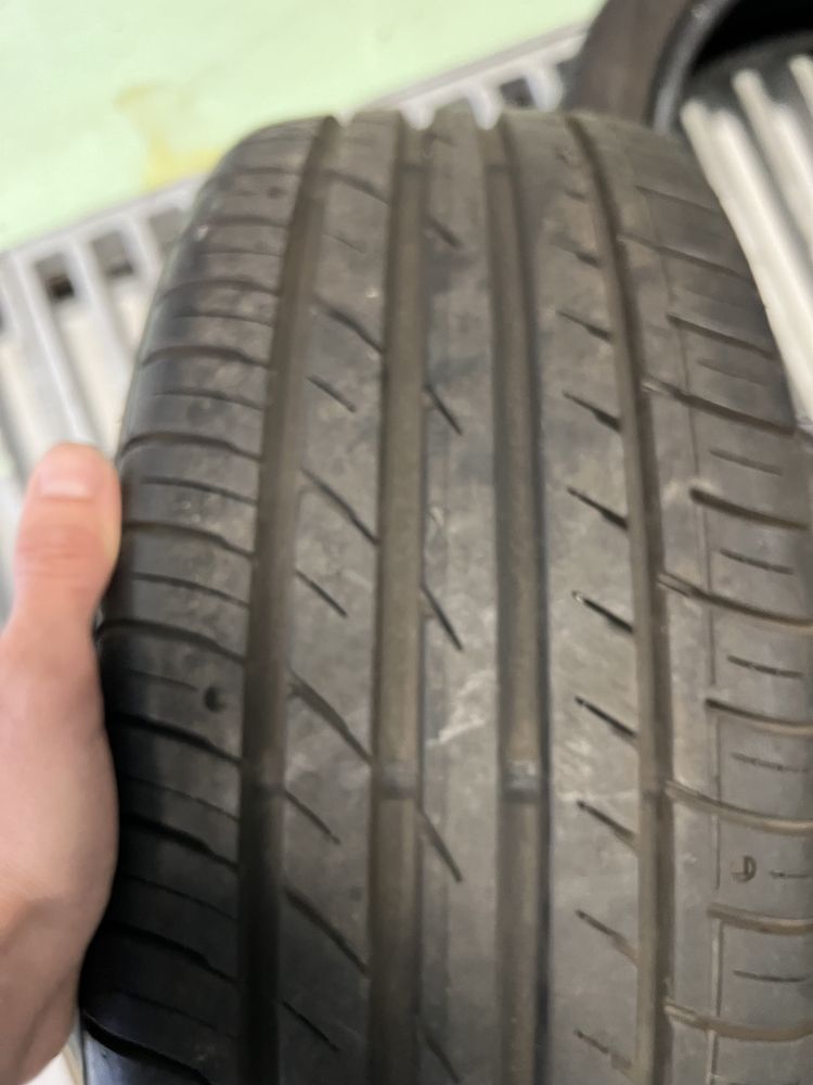 Vand doua anvelope 205 45 17 falken