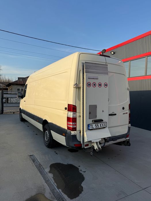 Mercedes Sprinter izoterma lift