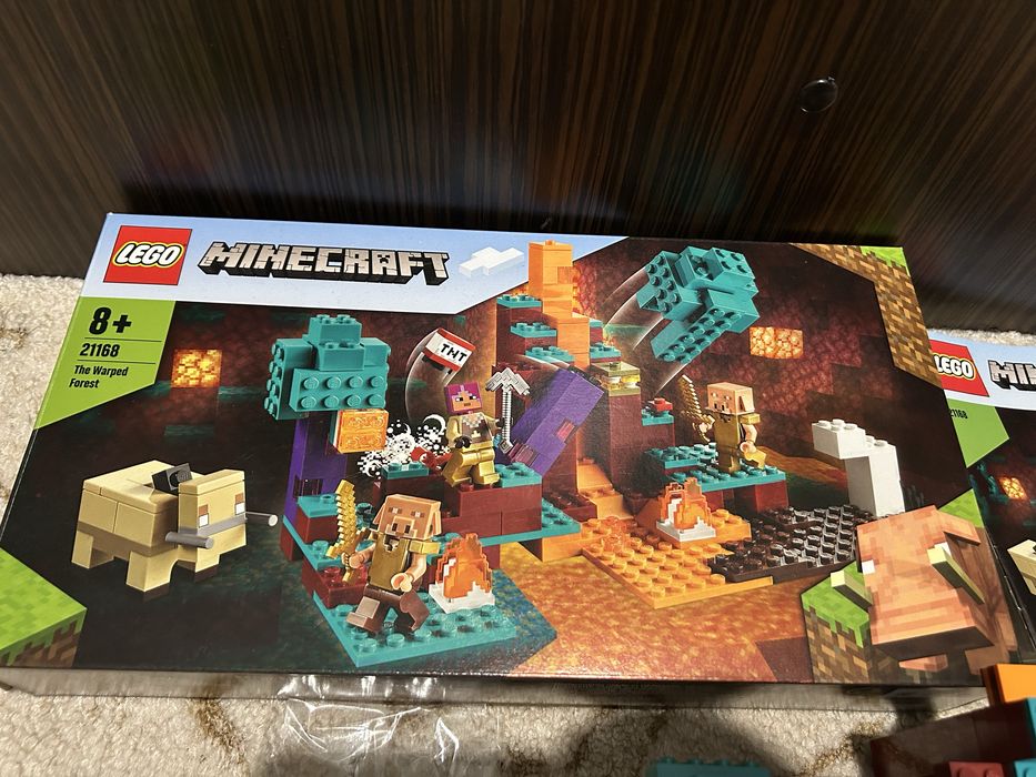 LEGO Minecraft - Padurea deformata 21168, 287 piese