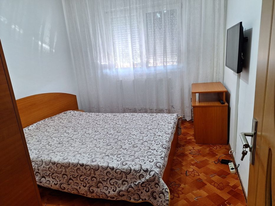 Apartament 3 camere de închiriat/vânzare