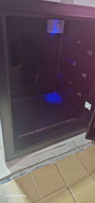 Мини хладилниче SYNTROX  Germany