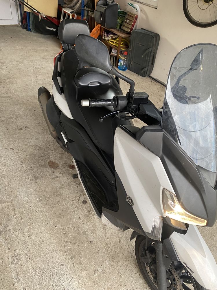 Yamaha x max 400