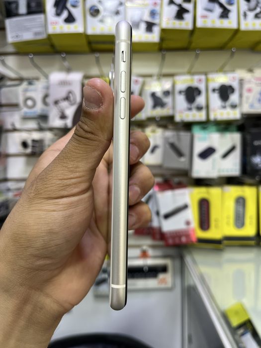 Iphone 11 128 gb arzoon
