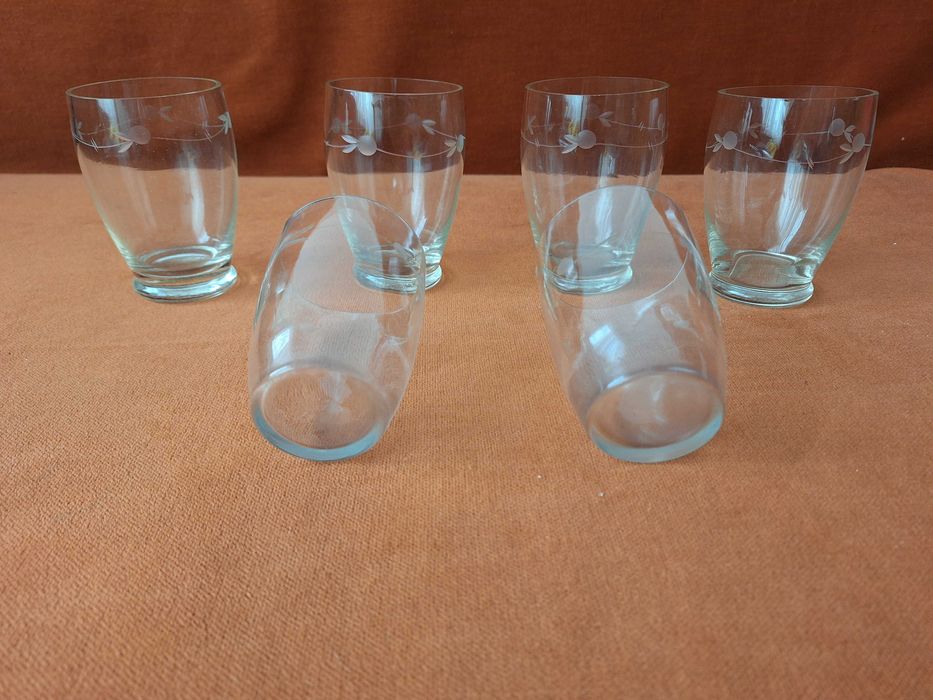 Set de 6 pahare pentru vin / apa, vechi / vintage