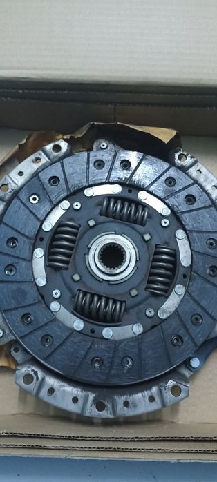 Продам комплект сцепления Hyundai Accent