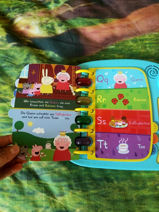Интерактивна книжка Pepa Pig на немски взик