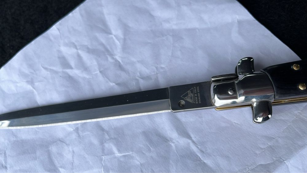 Италиански сгъваем джобен нож
