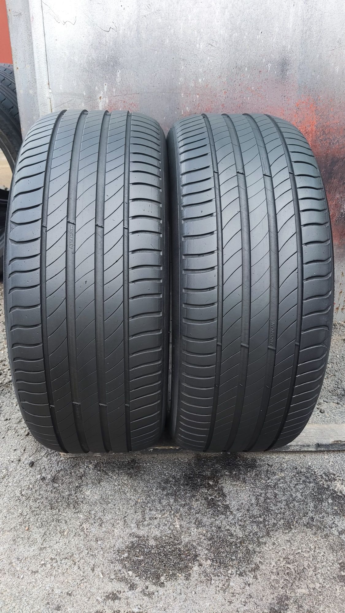 2бр. летни гуми 225/55/17 Michelin Primacy 4 
dot21
6.5mm
Добро състоя