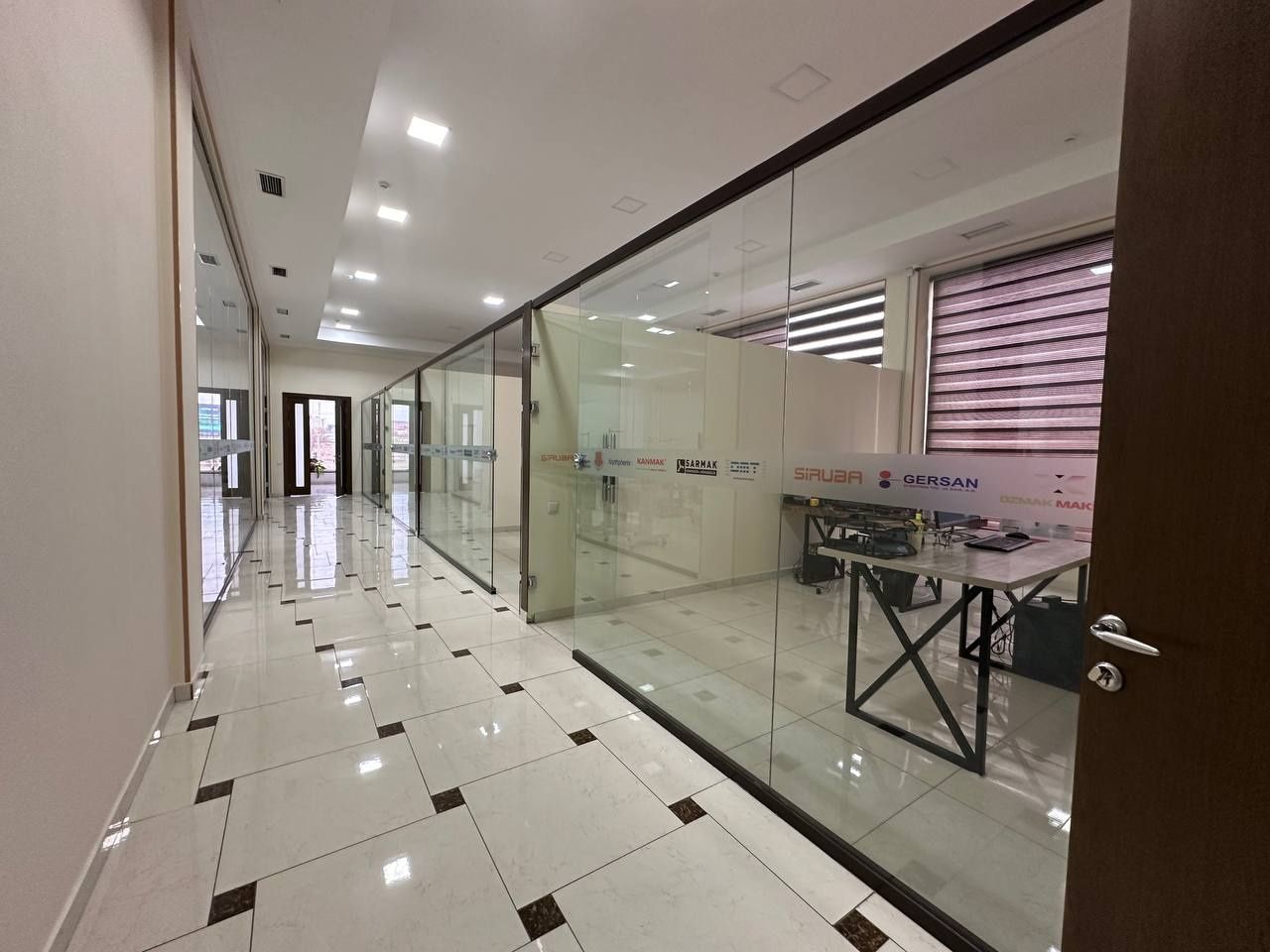 Срочно продается коммерческое помещения 1333 кв.м. 4,5 сот. пер. Линия