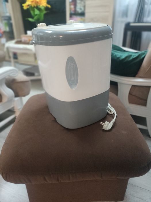 Mașină de spălat fara centrifuga că noua pentru călători Clatronic