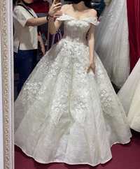 Свадебное платье, фата, корона