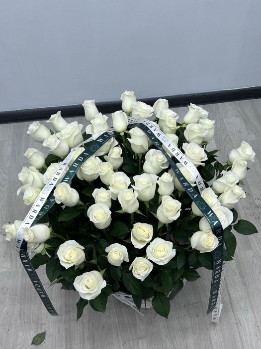 Цветы свежие роза 55штук