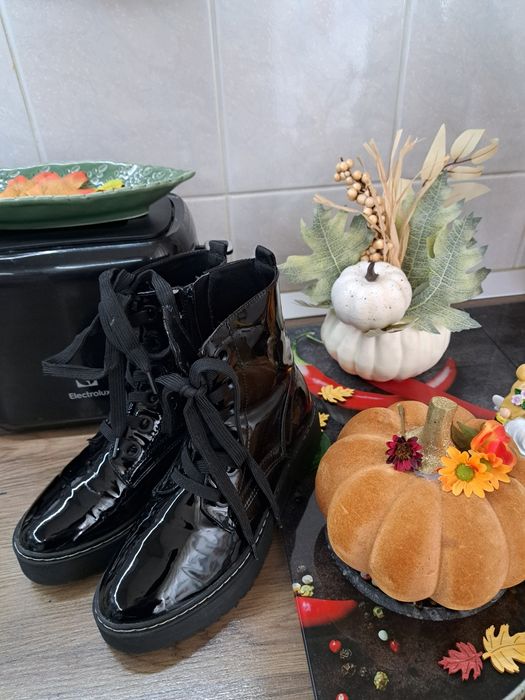 Ghete Adam's cu aspect lăcuit mas 36