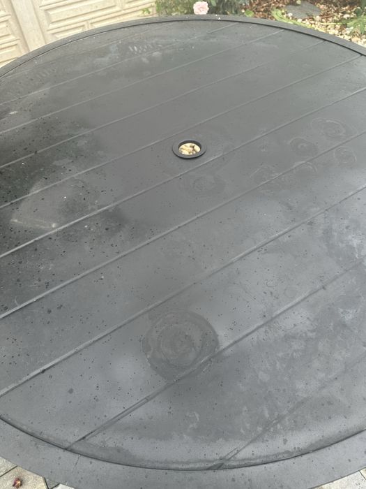 Masa de gradina cu umbrela