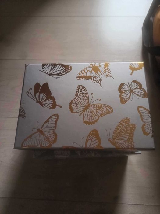 2 Cutii cadou pentru diverse evenimente