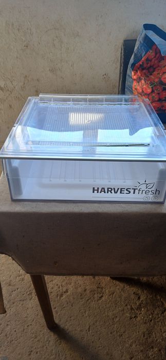 Sertare,rafturi,suport sticle combina frigorifica Beko k60406ne