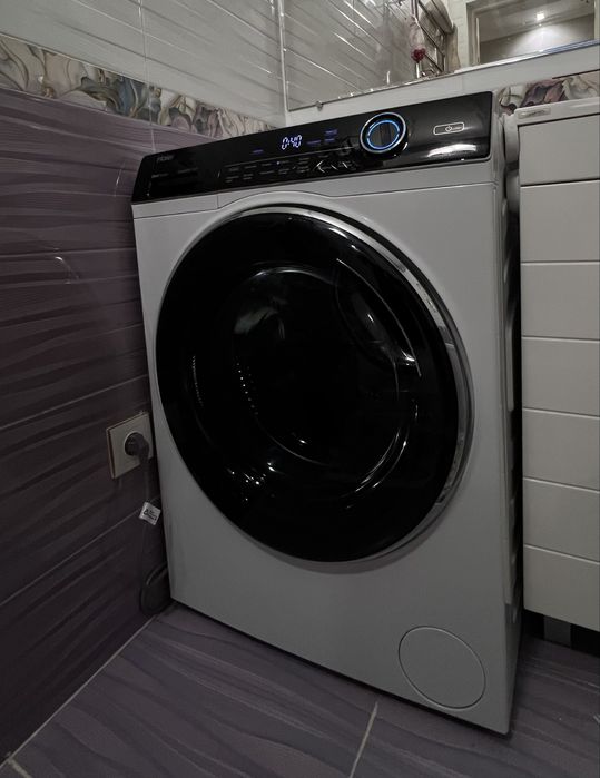Срочно продам стиральную машину 10 кг