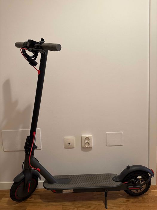 Vand Trotineta Electrica JUICEASE E1 TUYA 350W