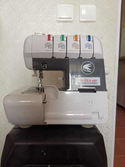 Оверлок ЧАЙКА 649