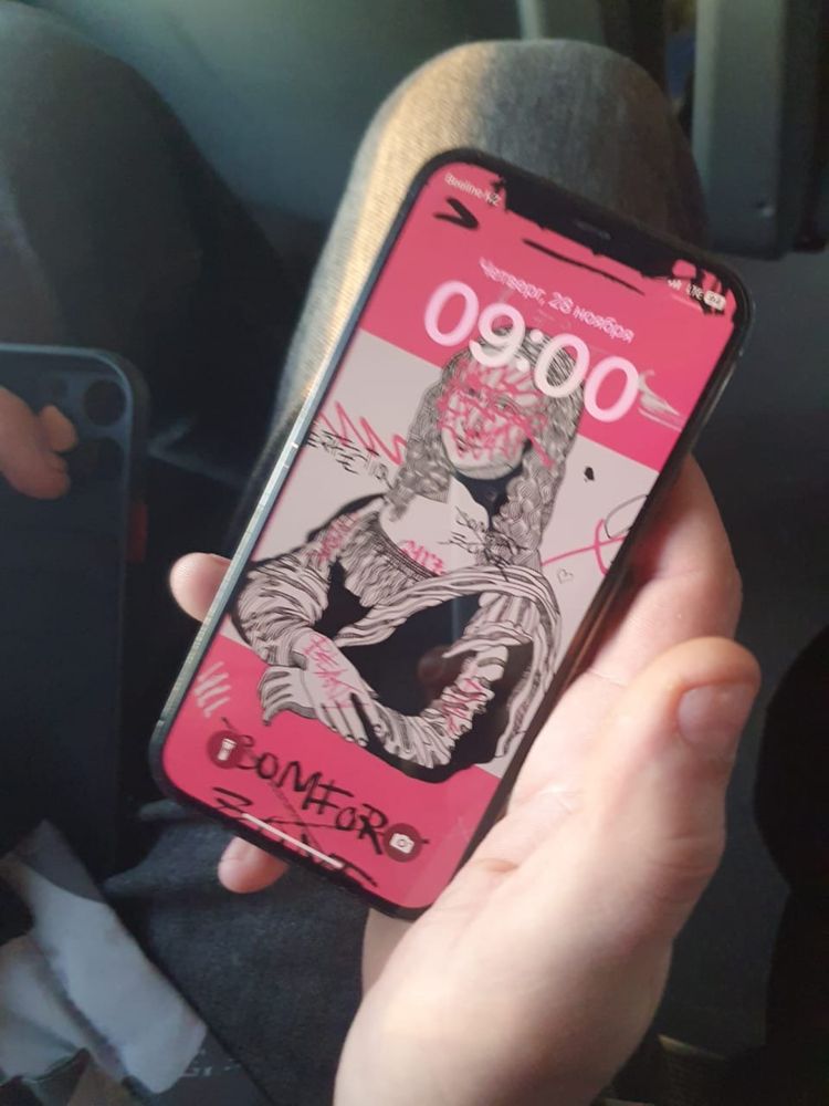 Обменяю айфон 12 про