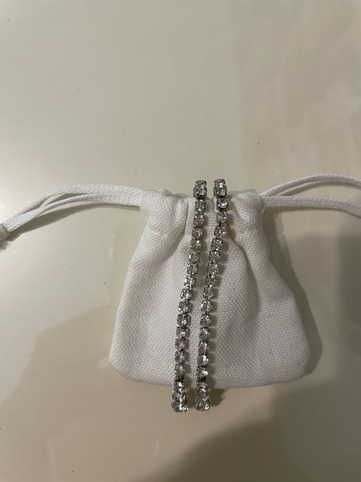 Элегантные длинные серьги со стразами, Mango