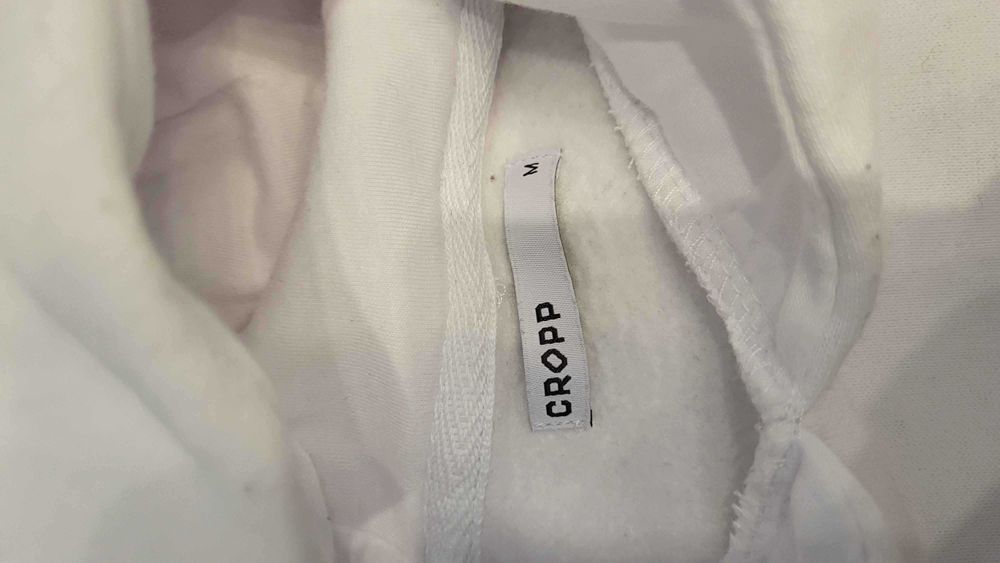 Бял суичър CROP Размер M