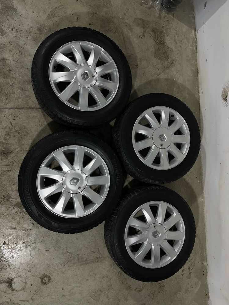 Jante Renault Megane cu anvelope 205 60 16