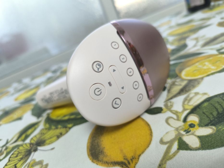 Фотоепилатор Philips Lumea IPL Hair Removal 9000