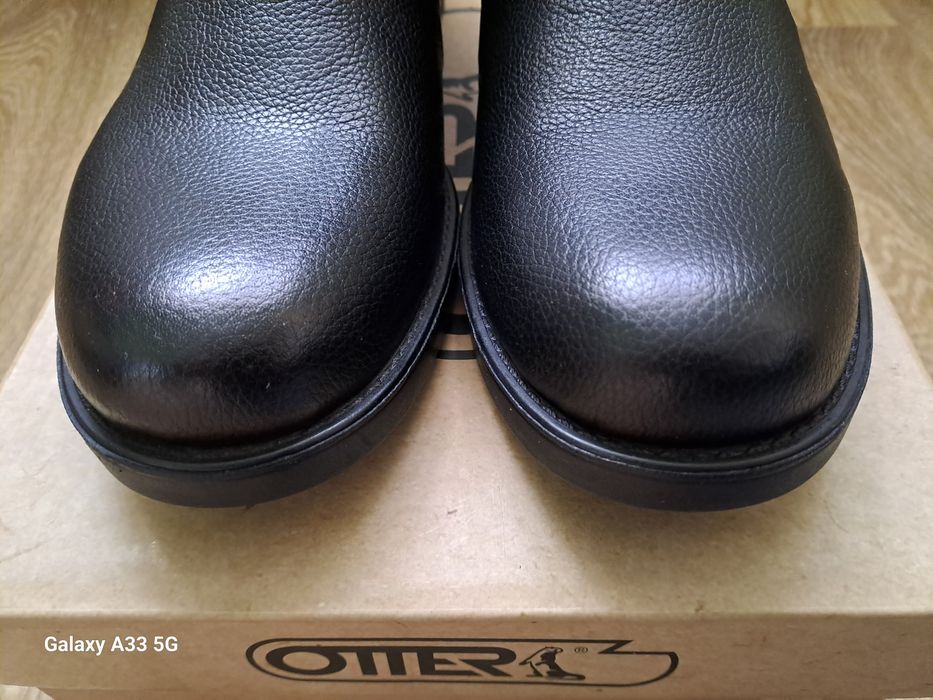 Vand ghete din piele și blana naturala pentru bărbați, brand Otter.