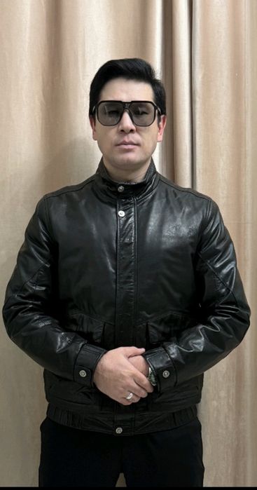 Продам кожаную куртку
