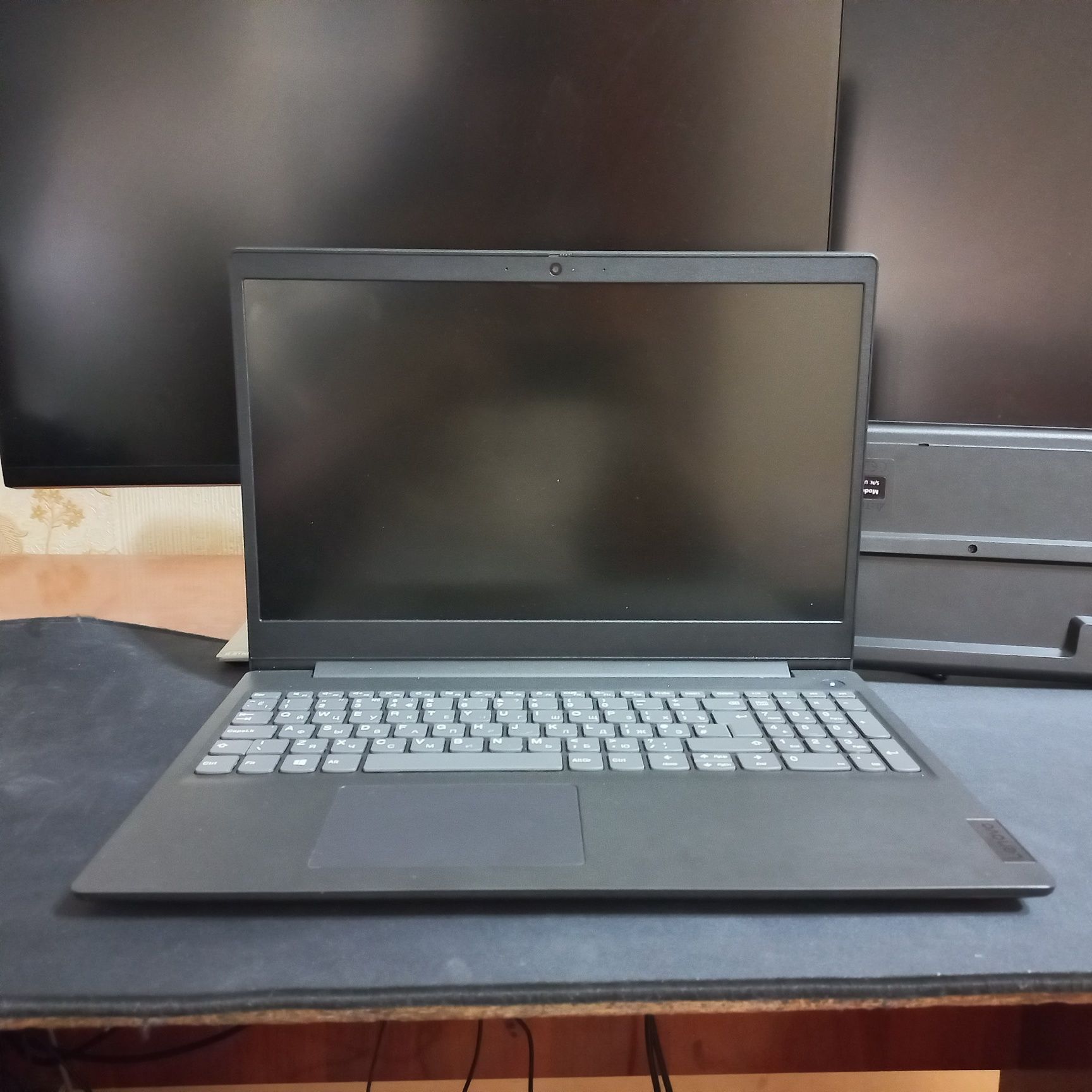 ноутбук Lenovo Ideapad 3