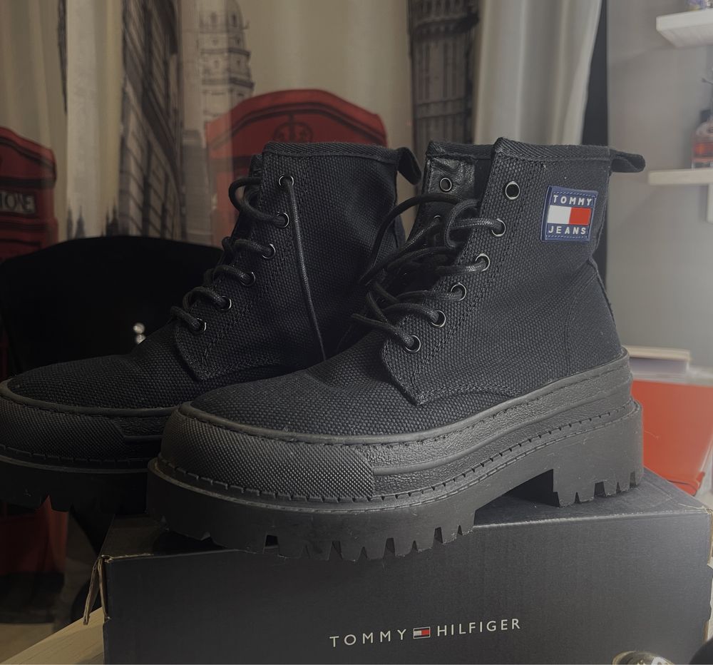 Ghete dama Tommy Hilfiger NOI