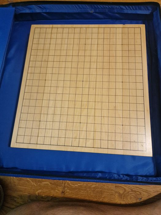 Goban Go + boluri + pietre - complet