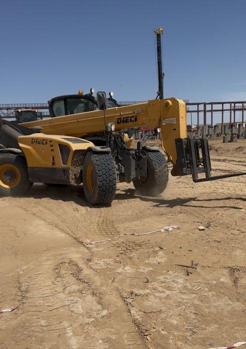 Аренда Телескопический вилочный погрузчик