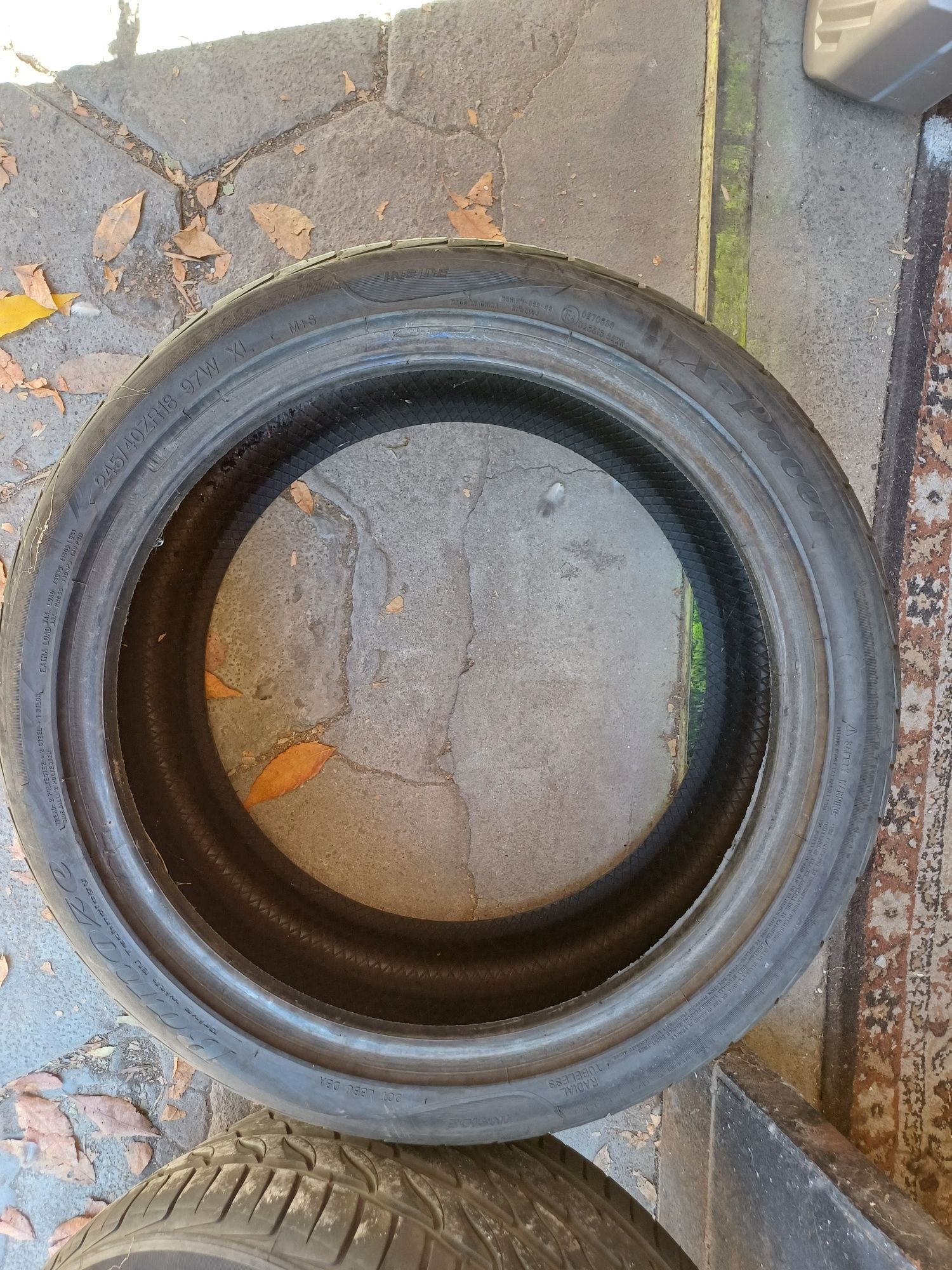 Гуми Banoze 245/40/18 DOT 24
