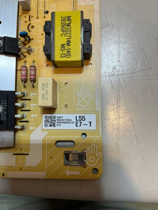 Dezmembrez Samsung QE50Q60TAUXXH cu display defect