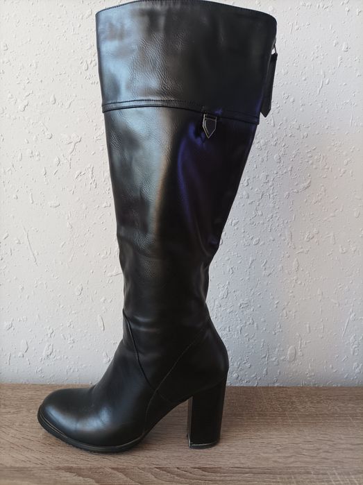 Кожени ботуши на ток