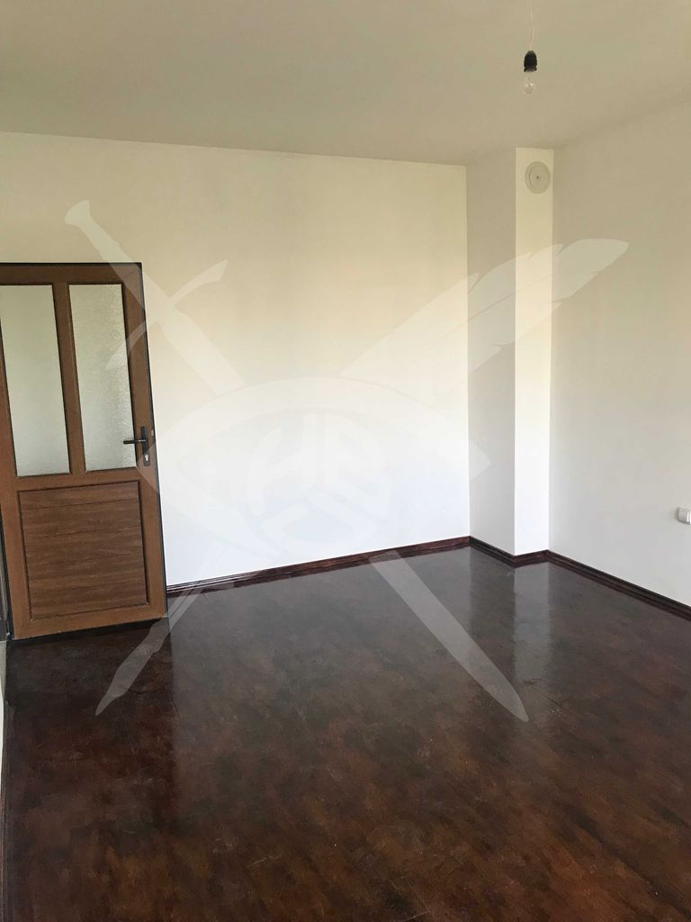 Продава се Тристаен апартамент в Варна, Чаталджа - 90 кв.м за 1834 €/кв.м - Снимка #5