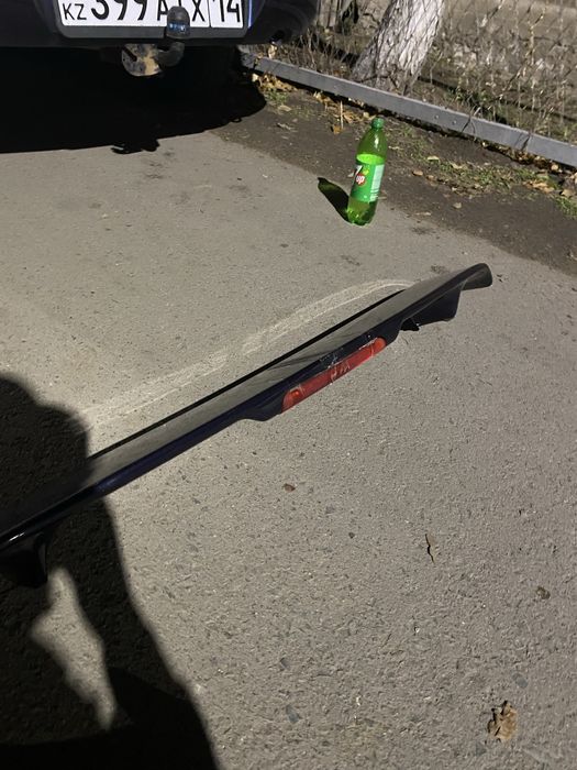 Продам спойлер на гранту