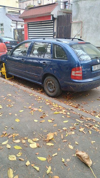 Vând Skoda Fabia