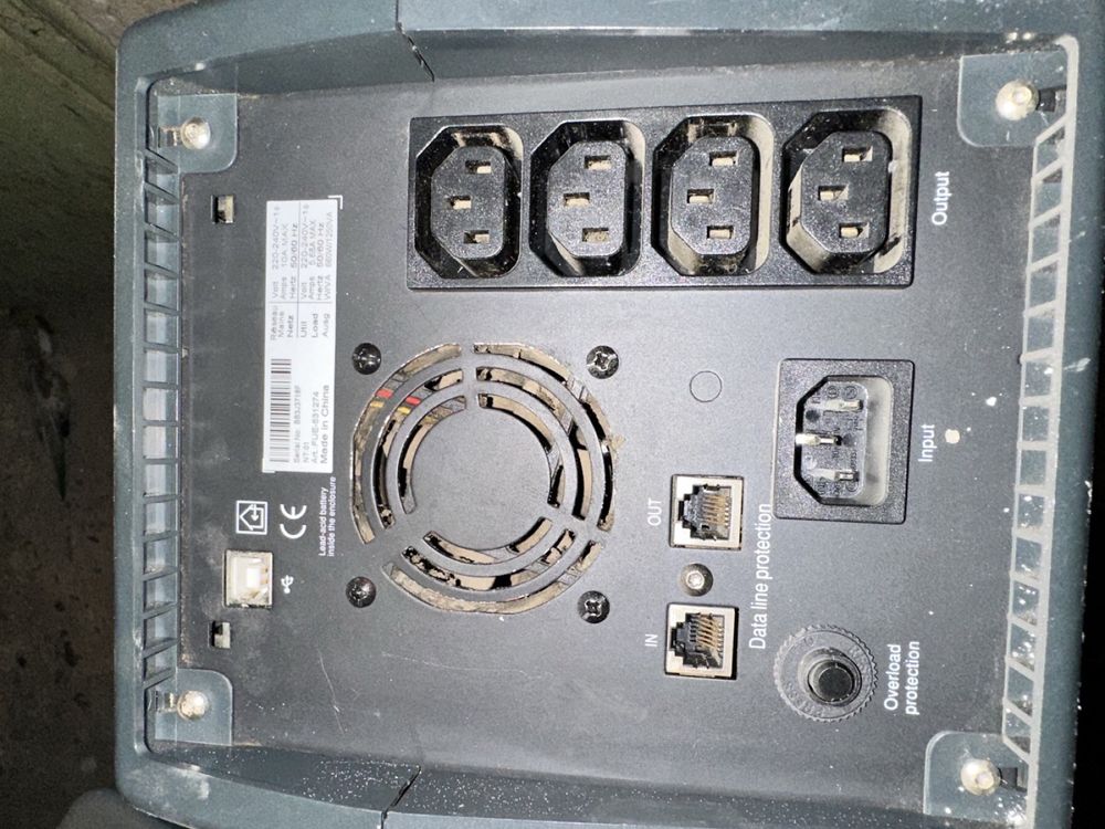 EATON UPS 2000 VA 1200W стабилен и здрав