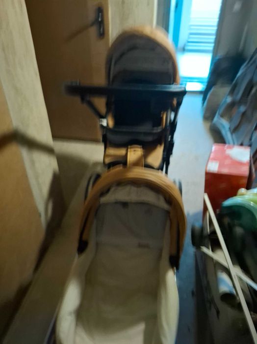 Детска количка отлична