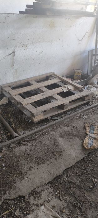 Vand paleti de lemn diferite dimensiuni