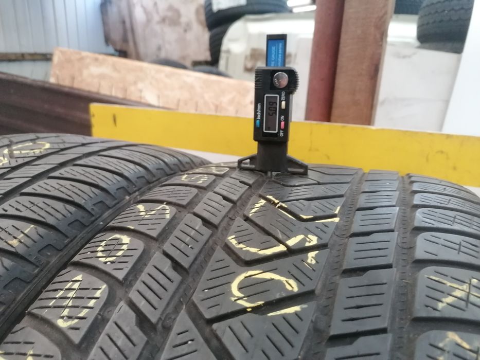 285/40/21 2*PIRELLI iarna 109v dot  2318.  5,,09mm