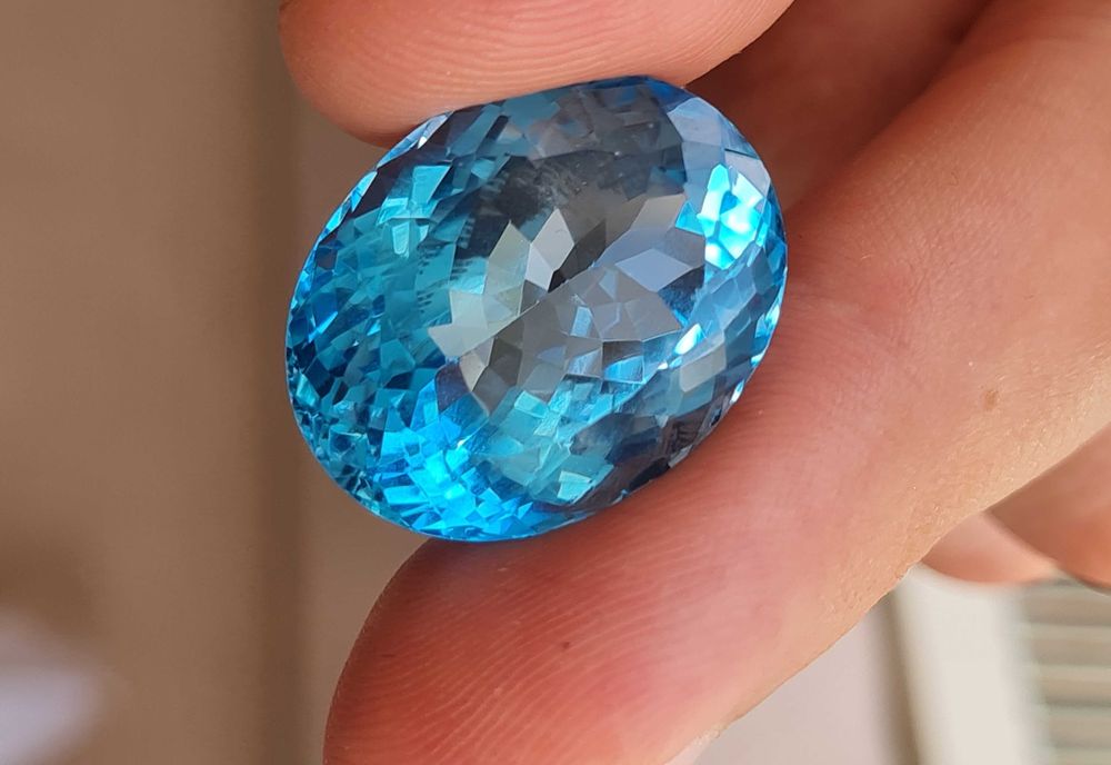 Topaz albastru 39.34 ct