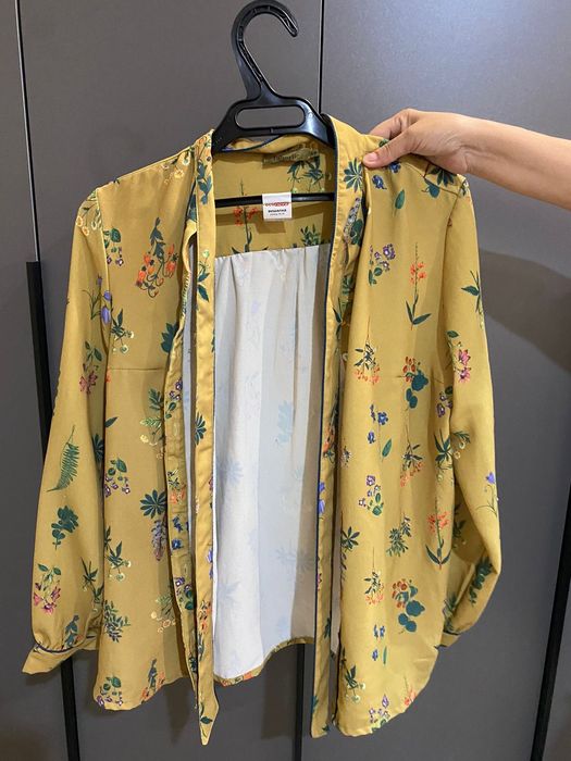 Продам блузки за 1000