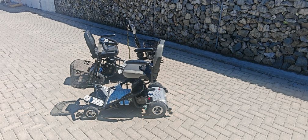 Cărucior (scuter) electric quingo air