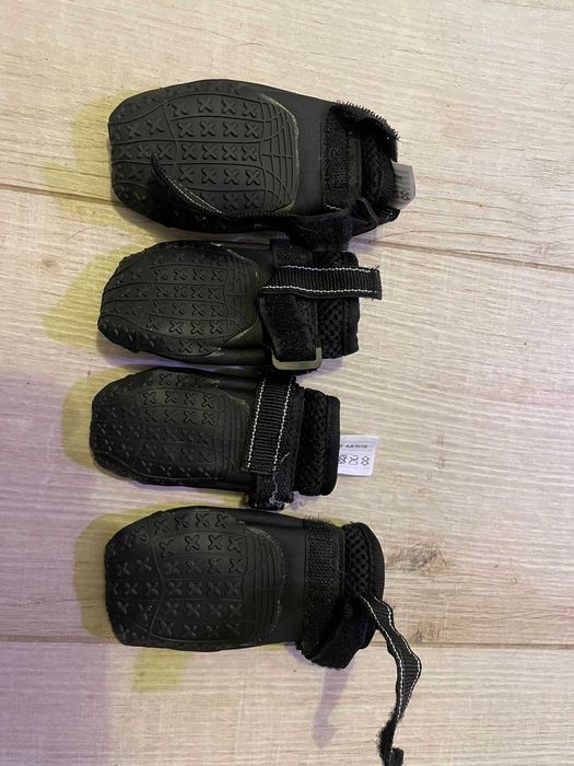 Pantofi pentru caine