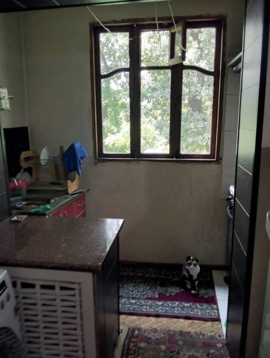 ÷1 комнатная Кирпичный квартира Чиланзар 6кв ор.Райхон продаётся